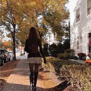 FALL GIRL MINI MYSTERY BOX